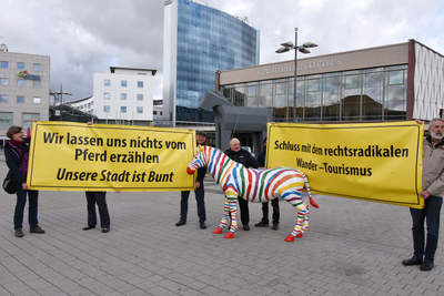 Trojanisches Pferd versus buntes Zebra