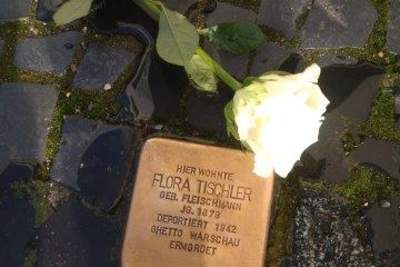 ... und noch mehr Stolpersteine geputzt